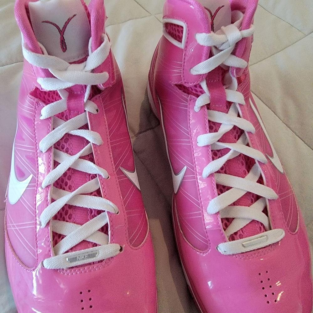 Sneakers only WORN 1 time